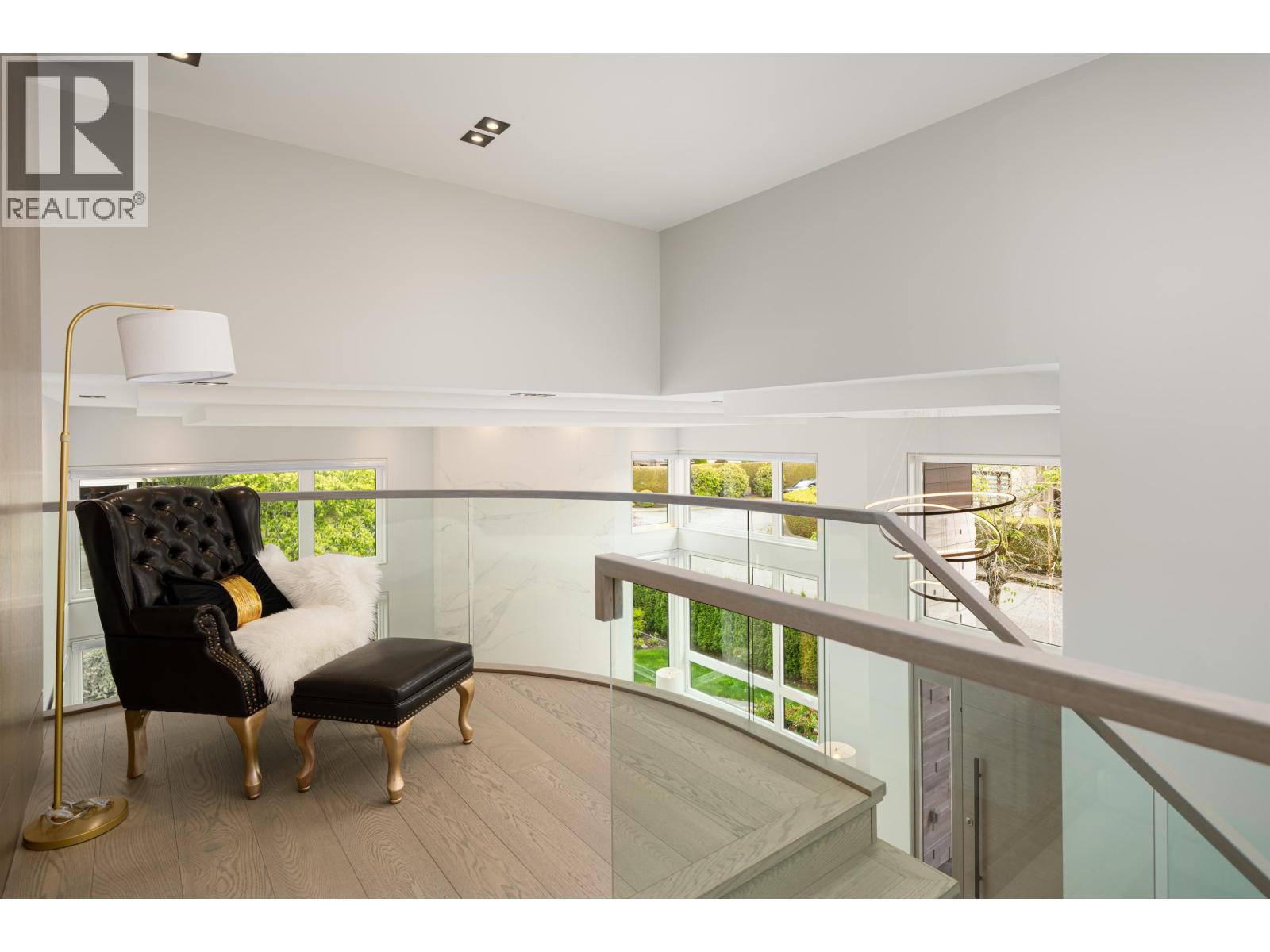 6571 WHITEOAK DRIVE, Richmond