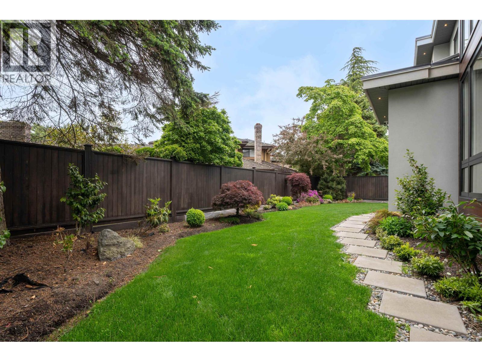 6571 WHITEOAK DRIVE, Richmond