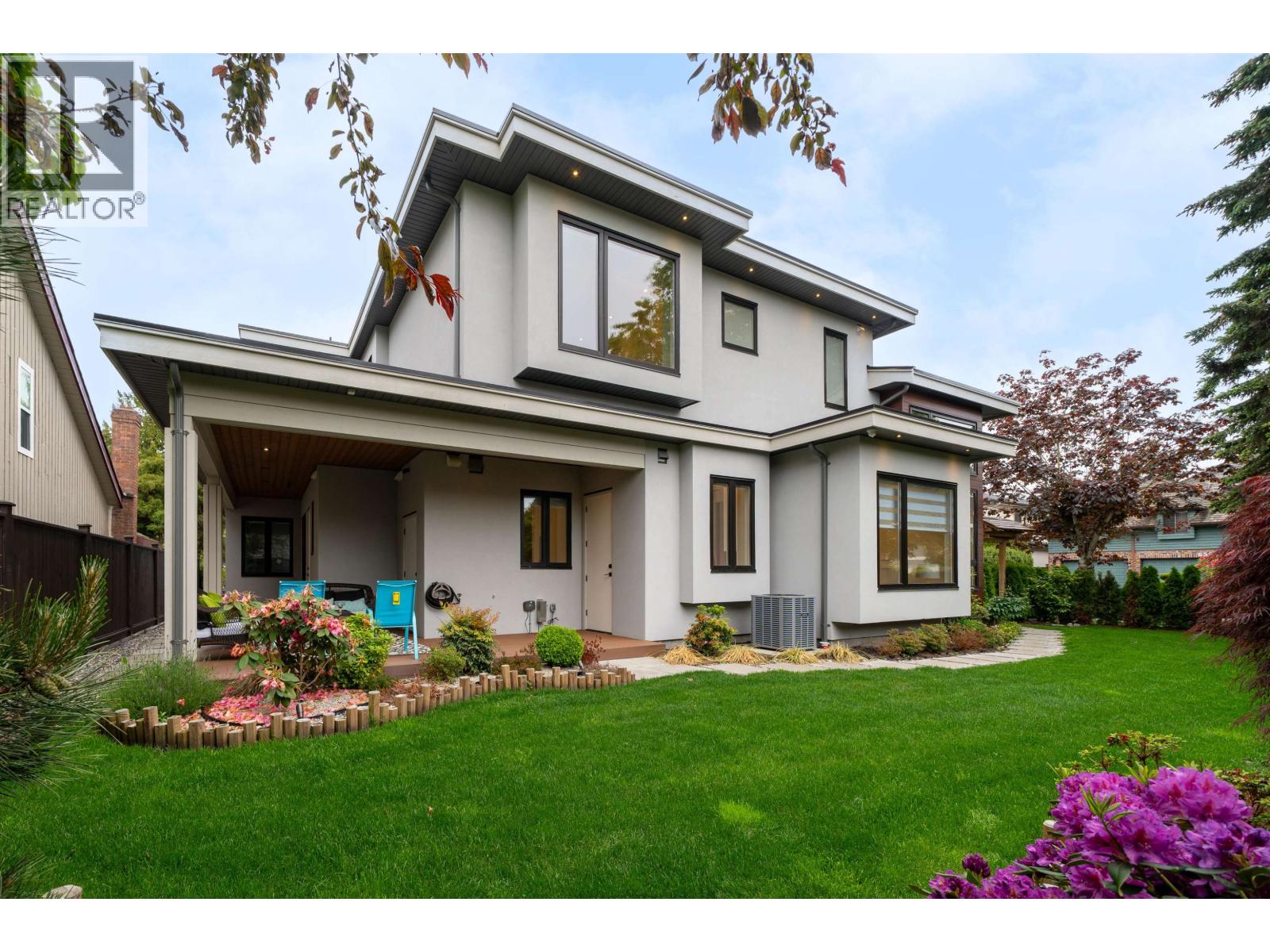 6571 WHITEOAK DRIVE, Richmond