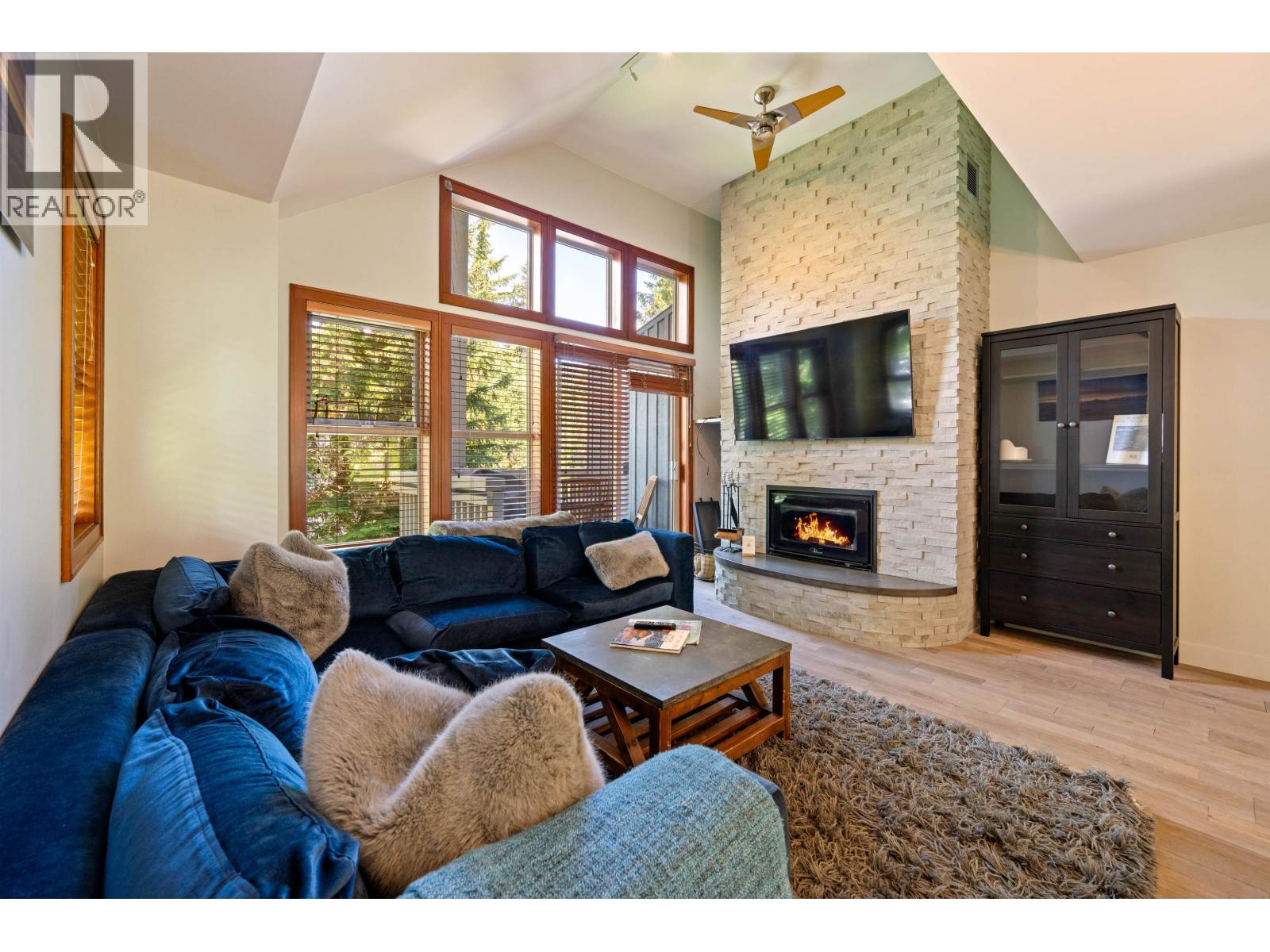 4 4661 BLACKCOMB WAY, Whistler