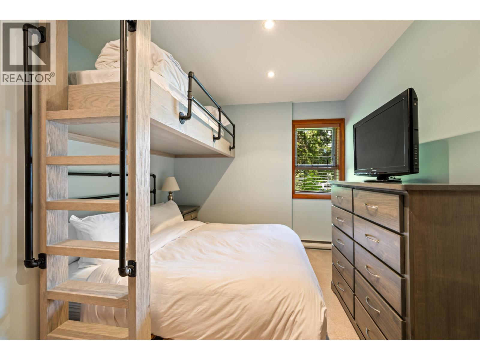 4 4661 BLACKCOMB WAY, Whistler