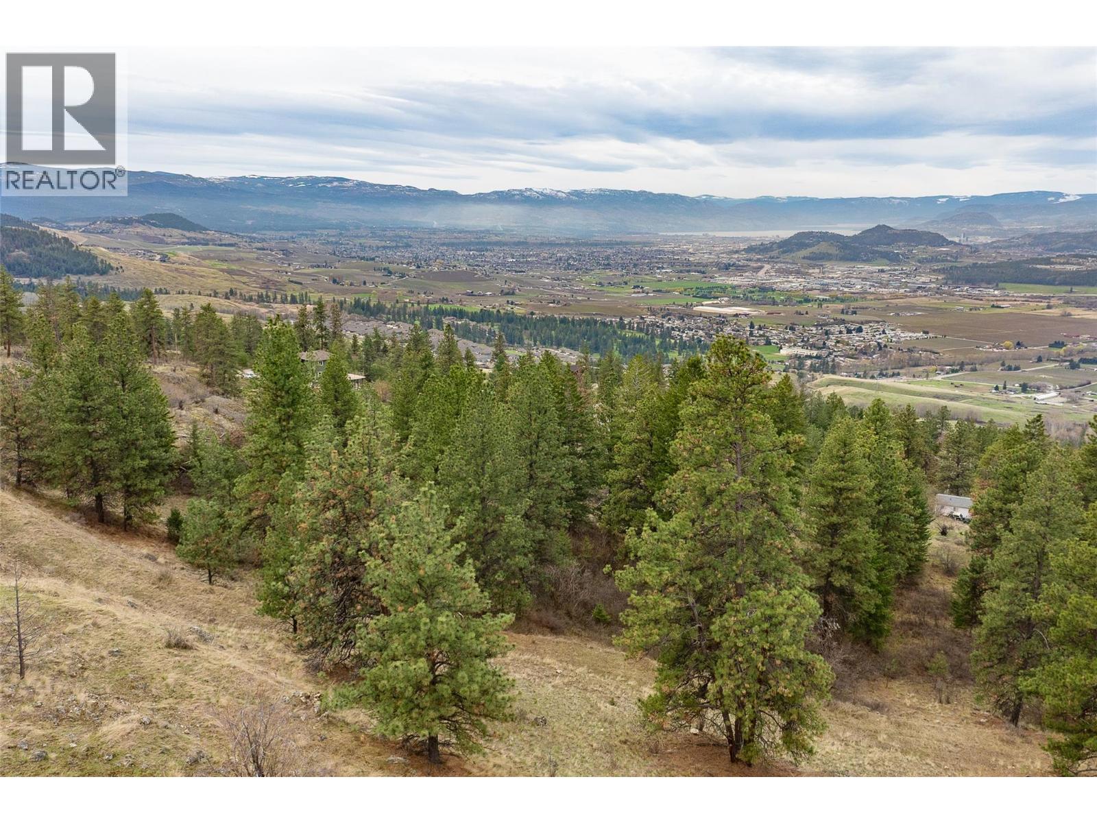  5601 Twin Creek Place, Kelowna