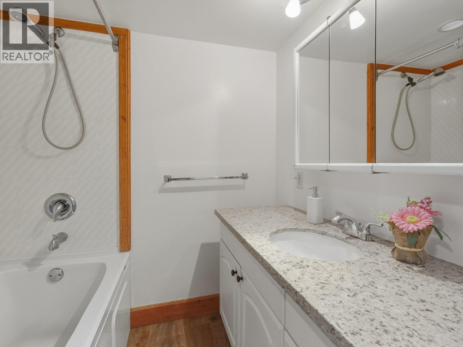 9539 EMERALD DRIVE, Whistler