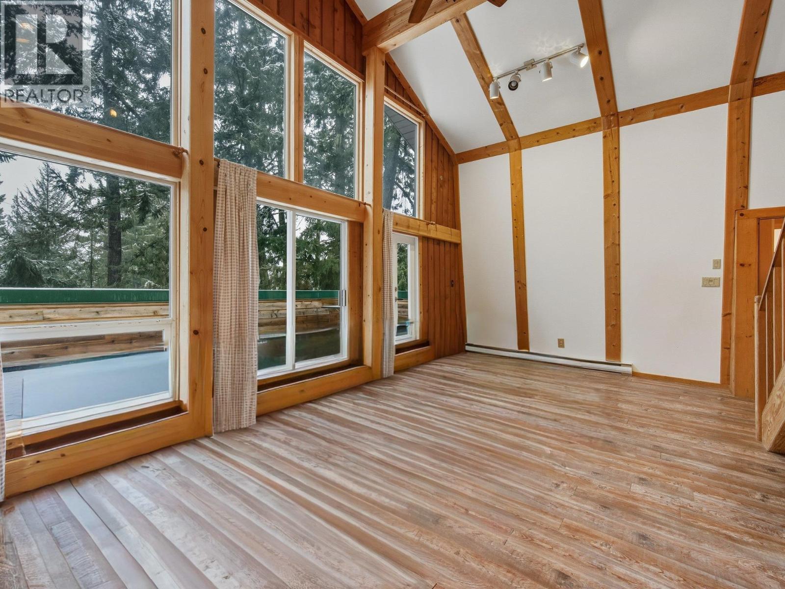 9539 EMERALD DRIVE, Whistler