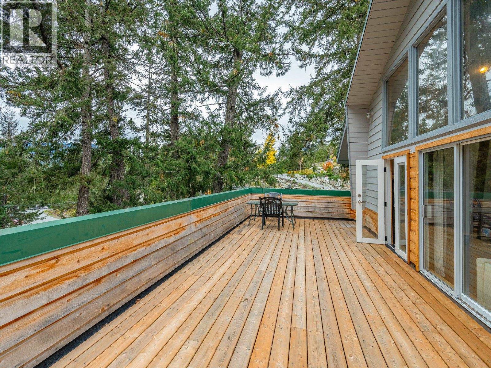 9539 EMERALD DRIVE, Whistler