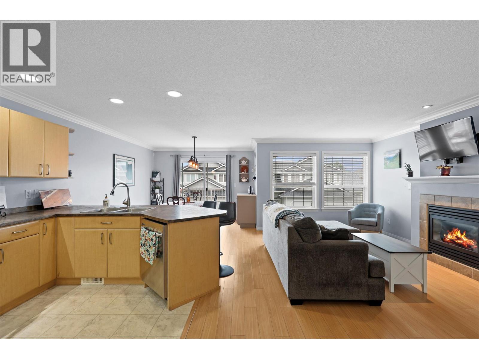 1945 Grasslands Boulevard Unit# 25 - Photo 3 of 40, Kamloops, British Columbia