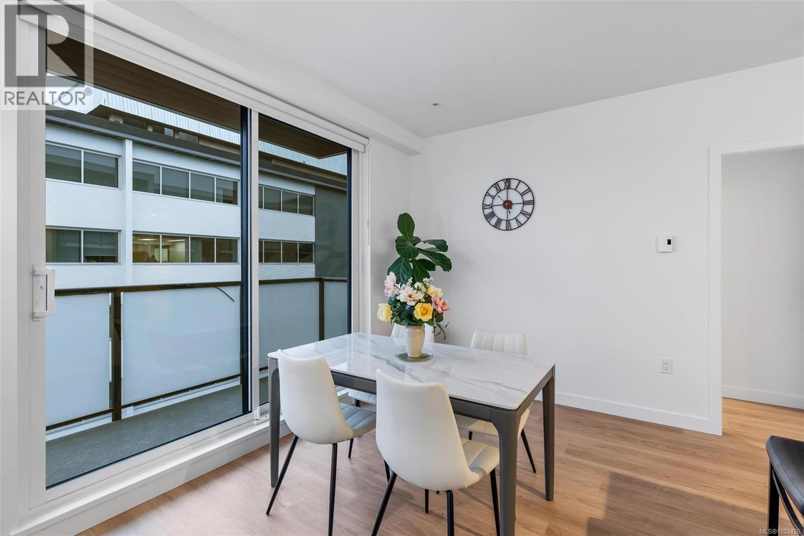 417 1115 Johnson St, Victoria