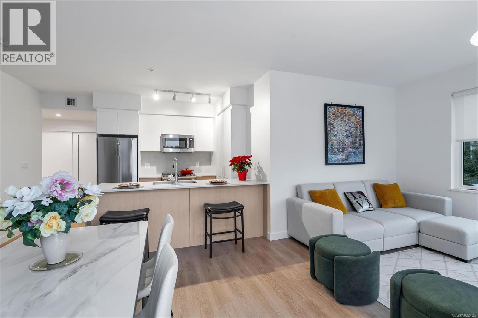 417 1115 Johnson St, Victoria