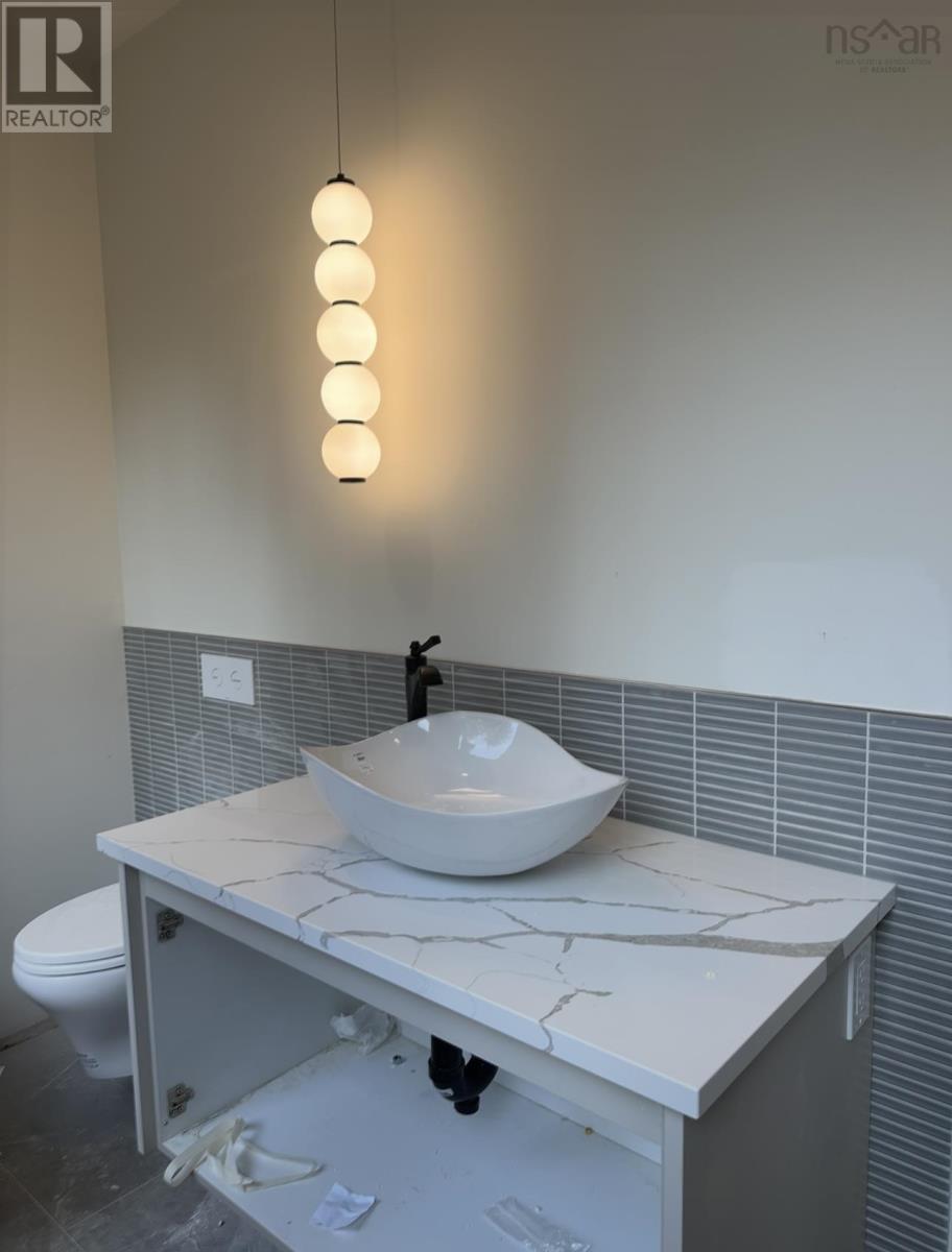 Property 28 of 47 of 103 Canoe Crescent