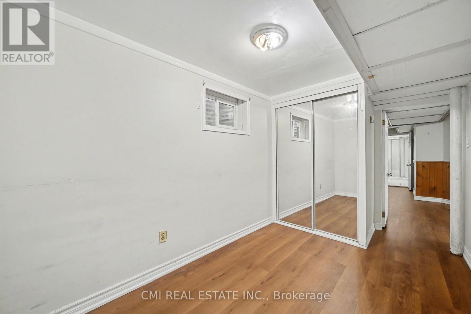 993 LUCERNE CRESCENT - 32