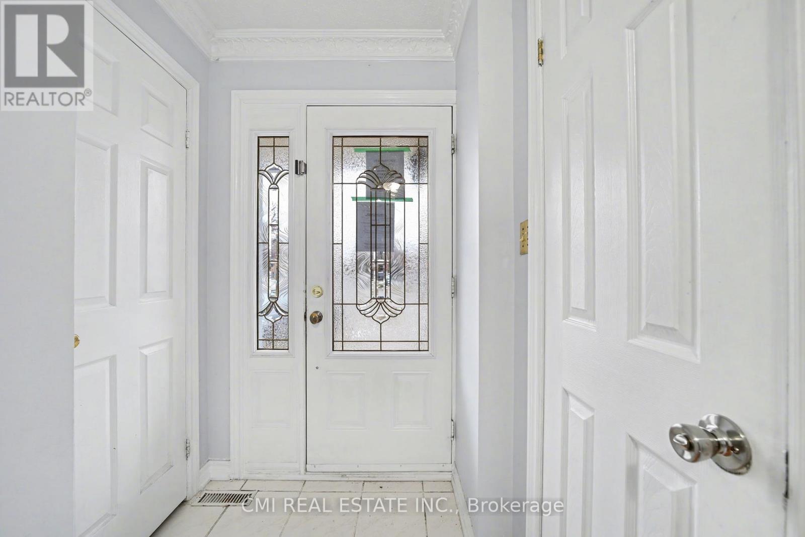 993 LUCERNE CRESCENT - 9