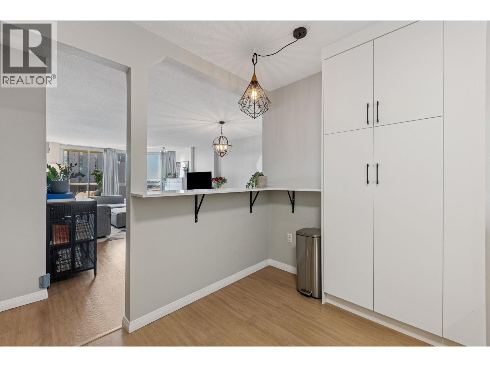 1102 1245 QUAYSIDE DRIVE, New Westminster