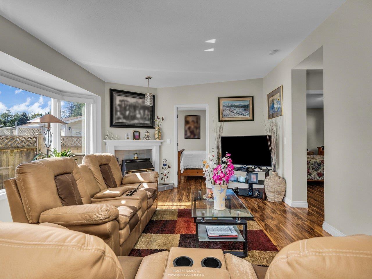 59 1400 164 STREET, Surrey