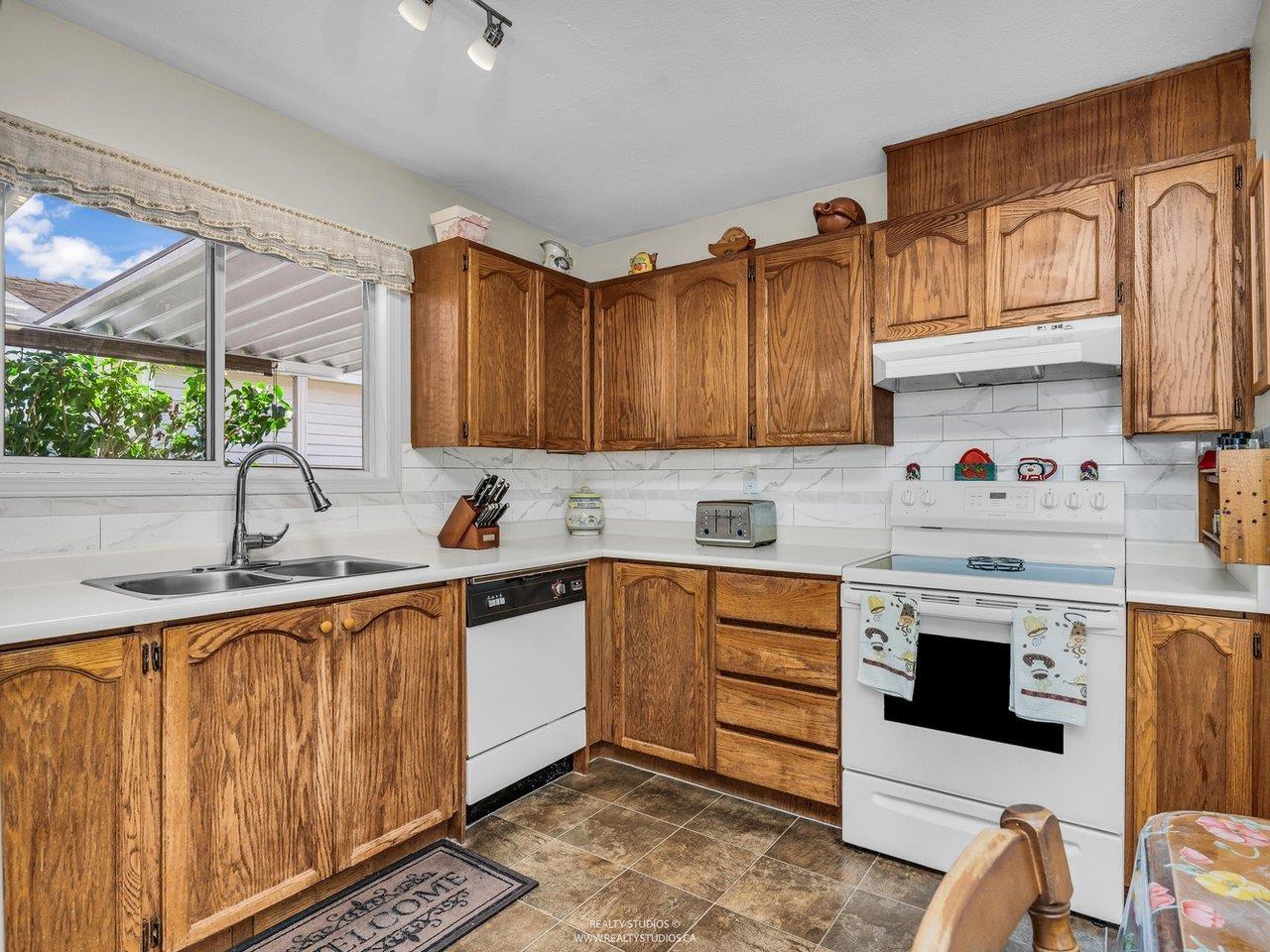 59 1400 164 STREET, Surrey