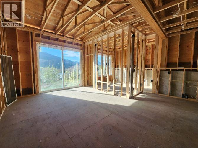4850 Bassett Avenue, Okanagan Falls