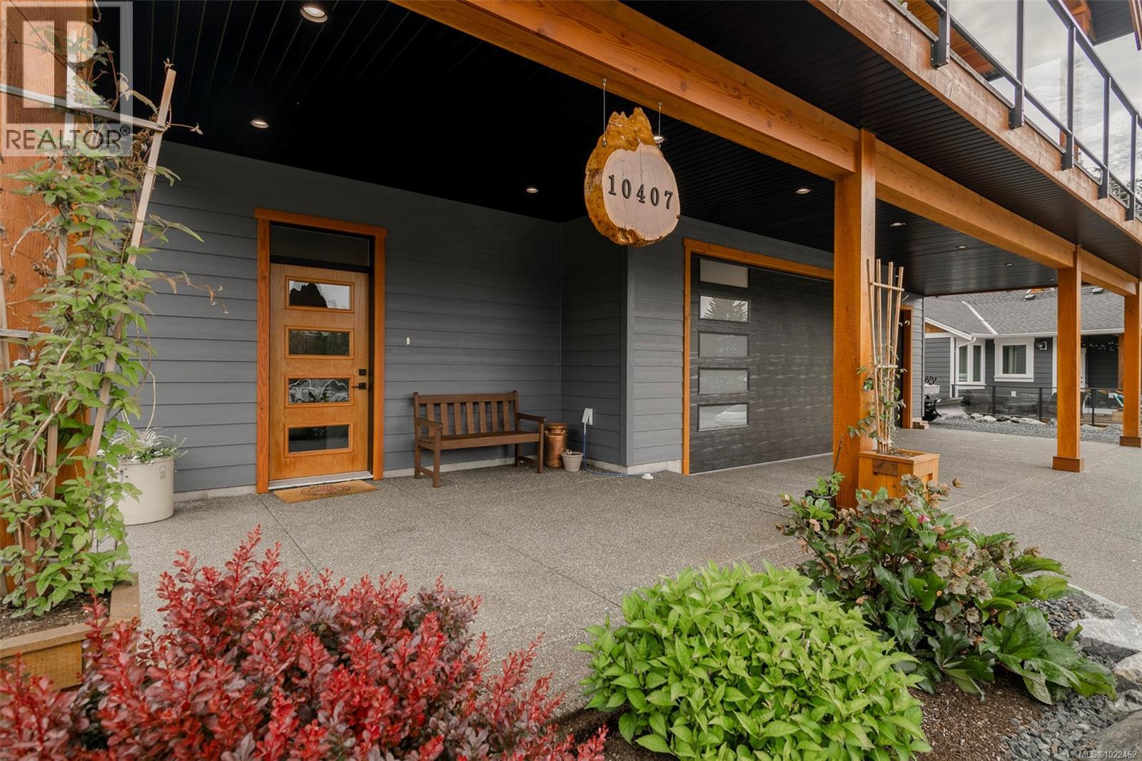 10407 Marina Vista Dr, Port Alberni