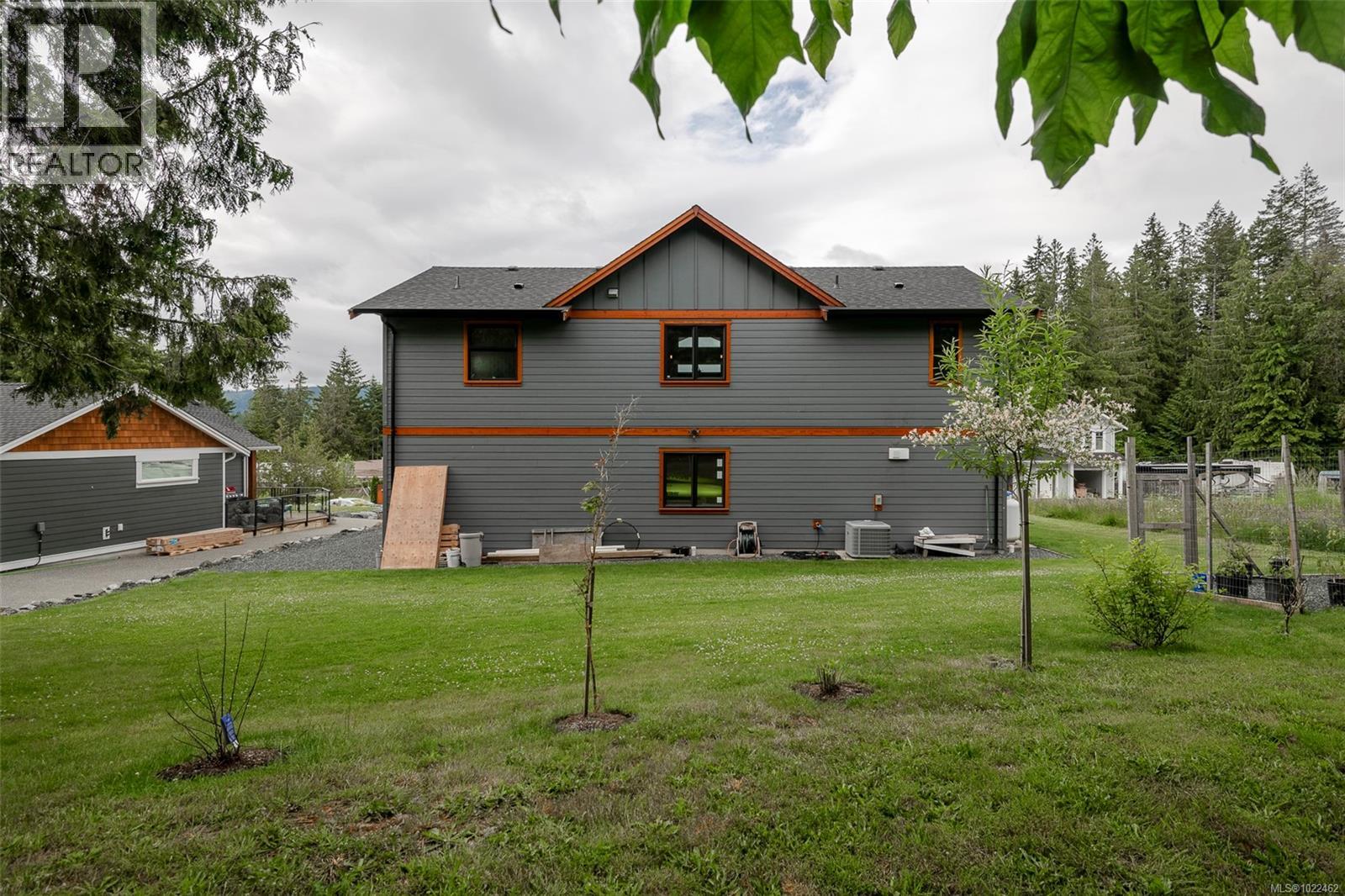 10407 Marina Vista Dr, Port Alberni