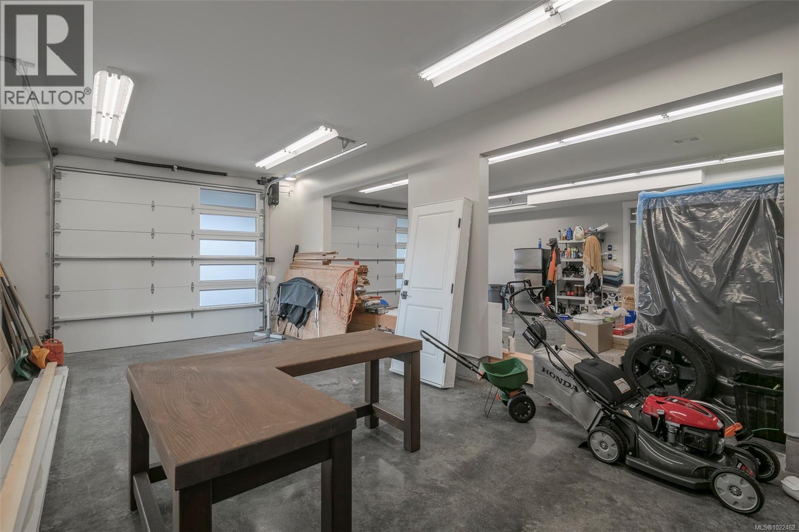 10407 Marina Vista Dr, Port Alberni