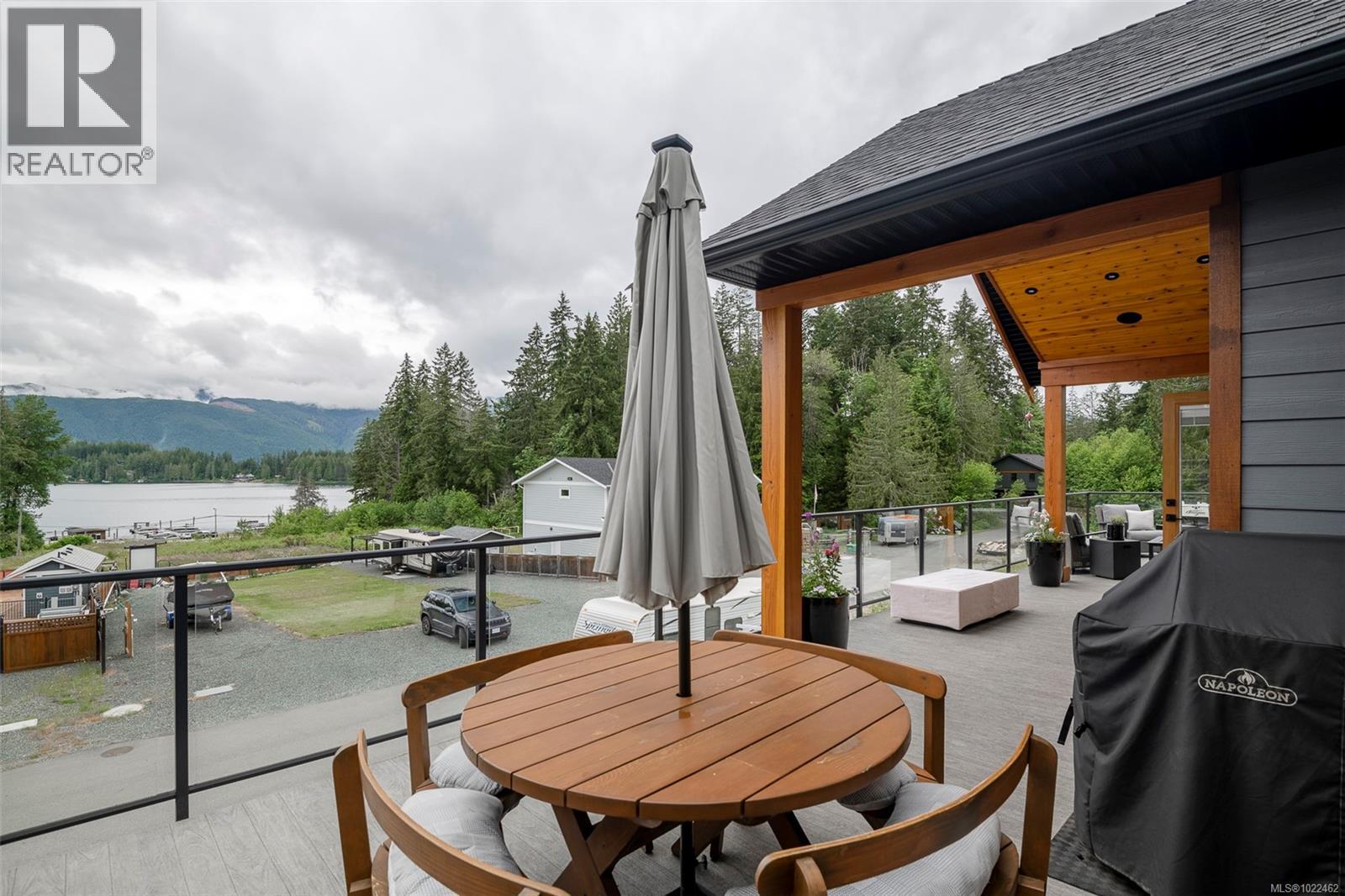 10407 Marina Vista Dr, Port Alberni