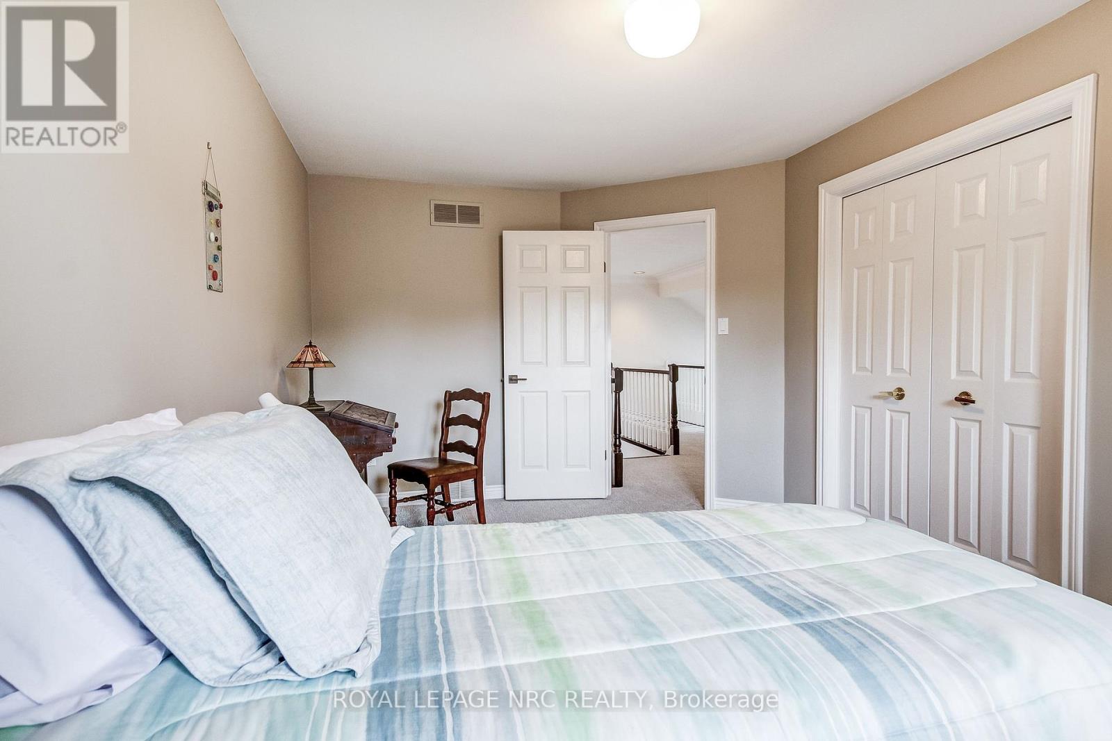 645 CLARENCE STREET - 20