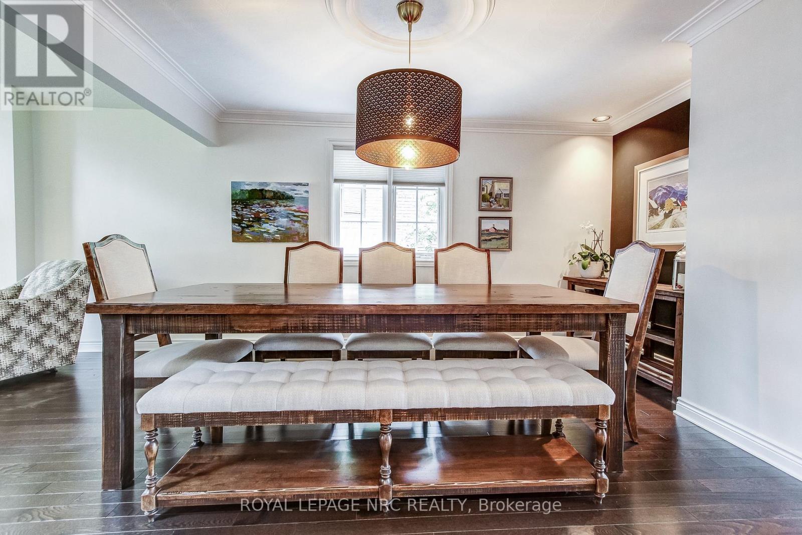 645 CLARENCE STREET - 7