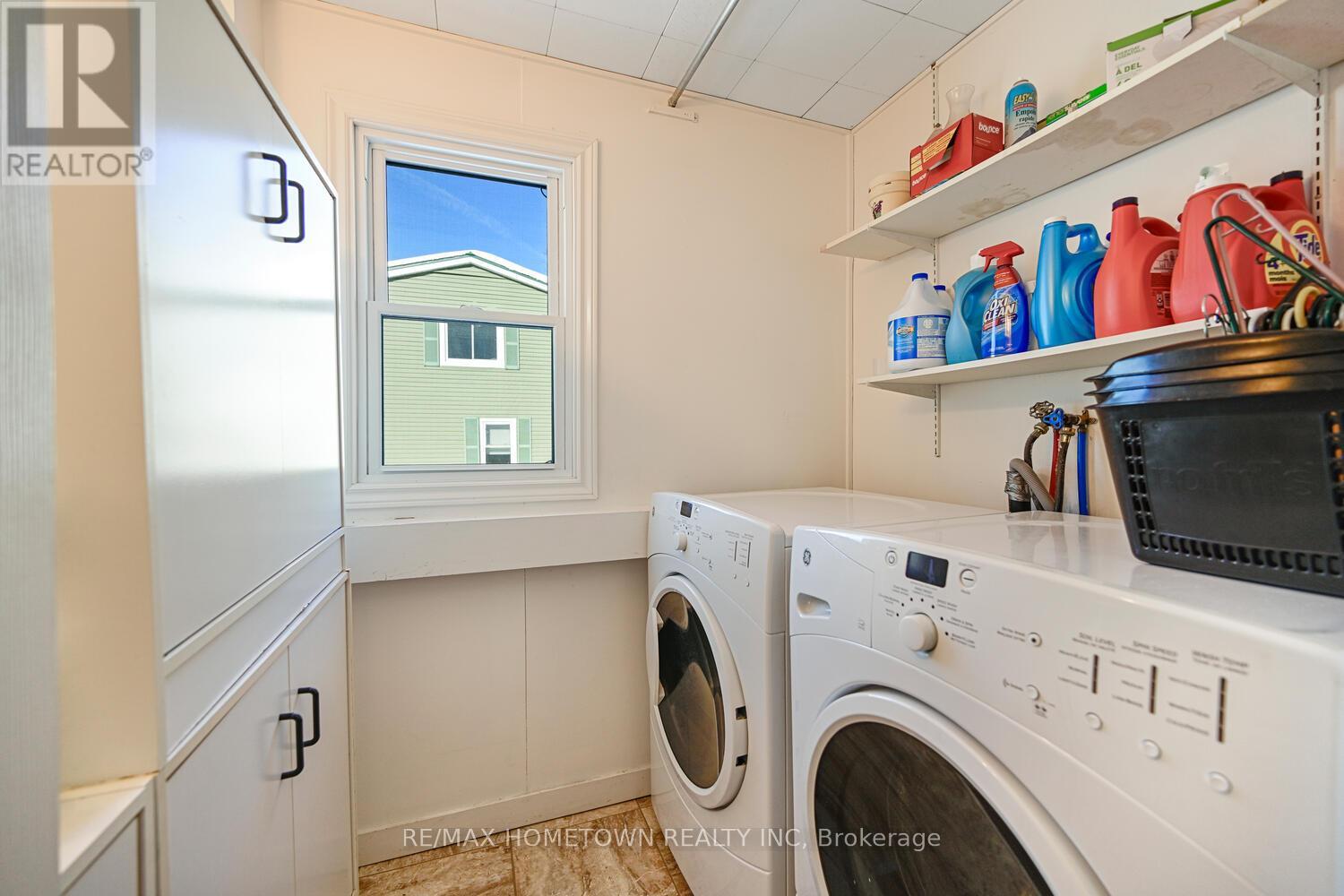 1229 HALLECKS ROAD S - 22
