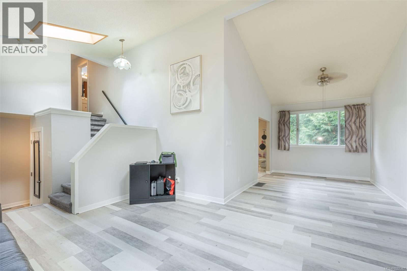 2275 Millstream Rd, Langford