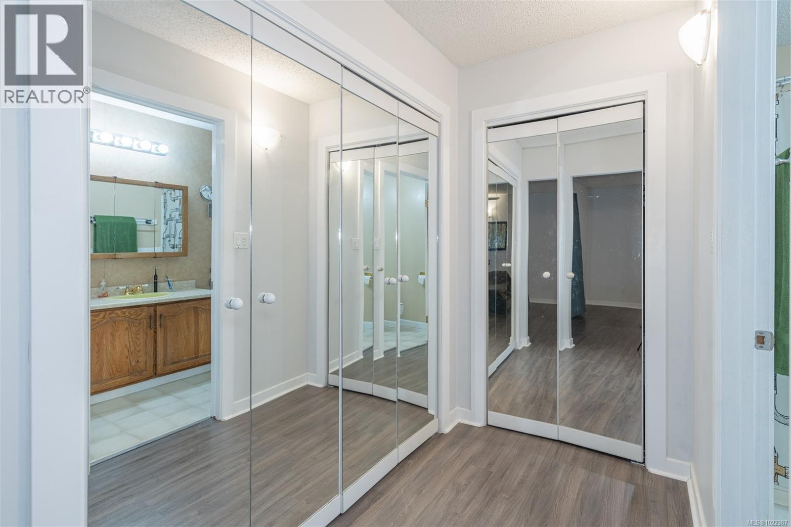 2275 Millstream Rd, Langford