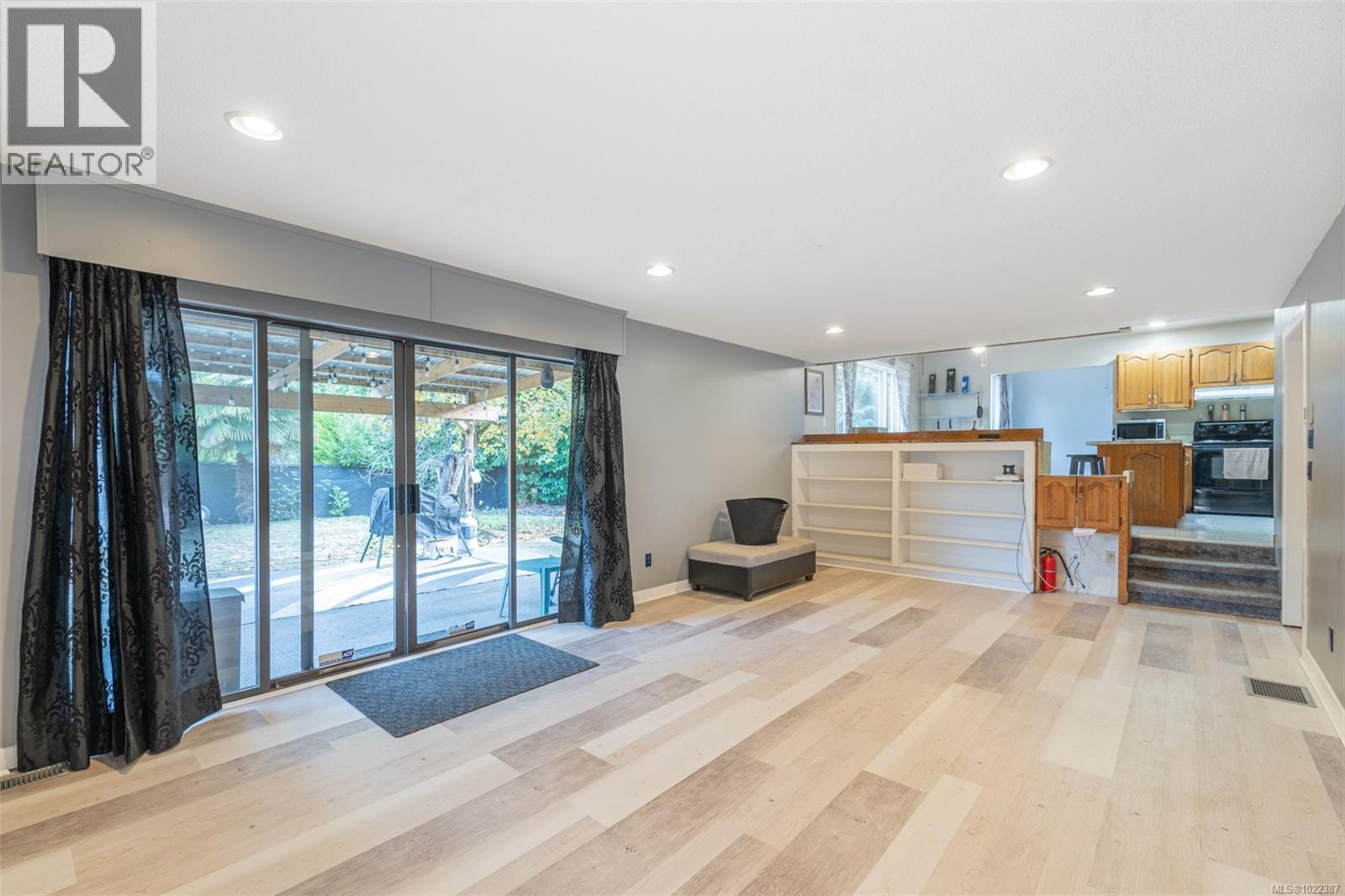 2275 Millstream Rd, Langford