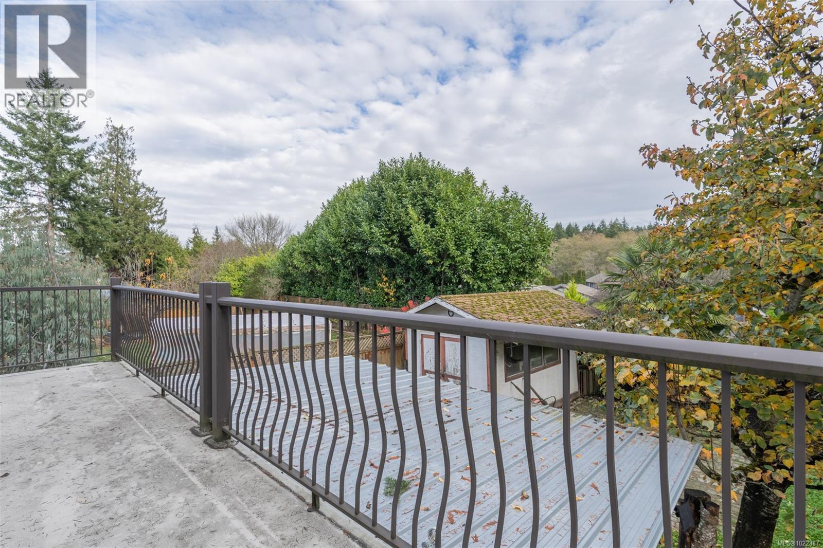 2275 Millstream Rd, Langford