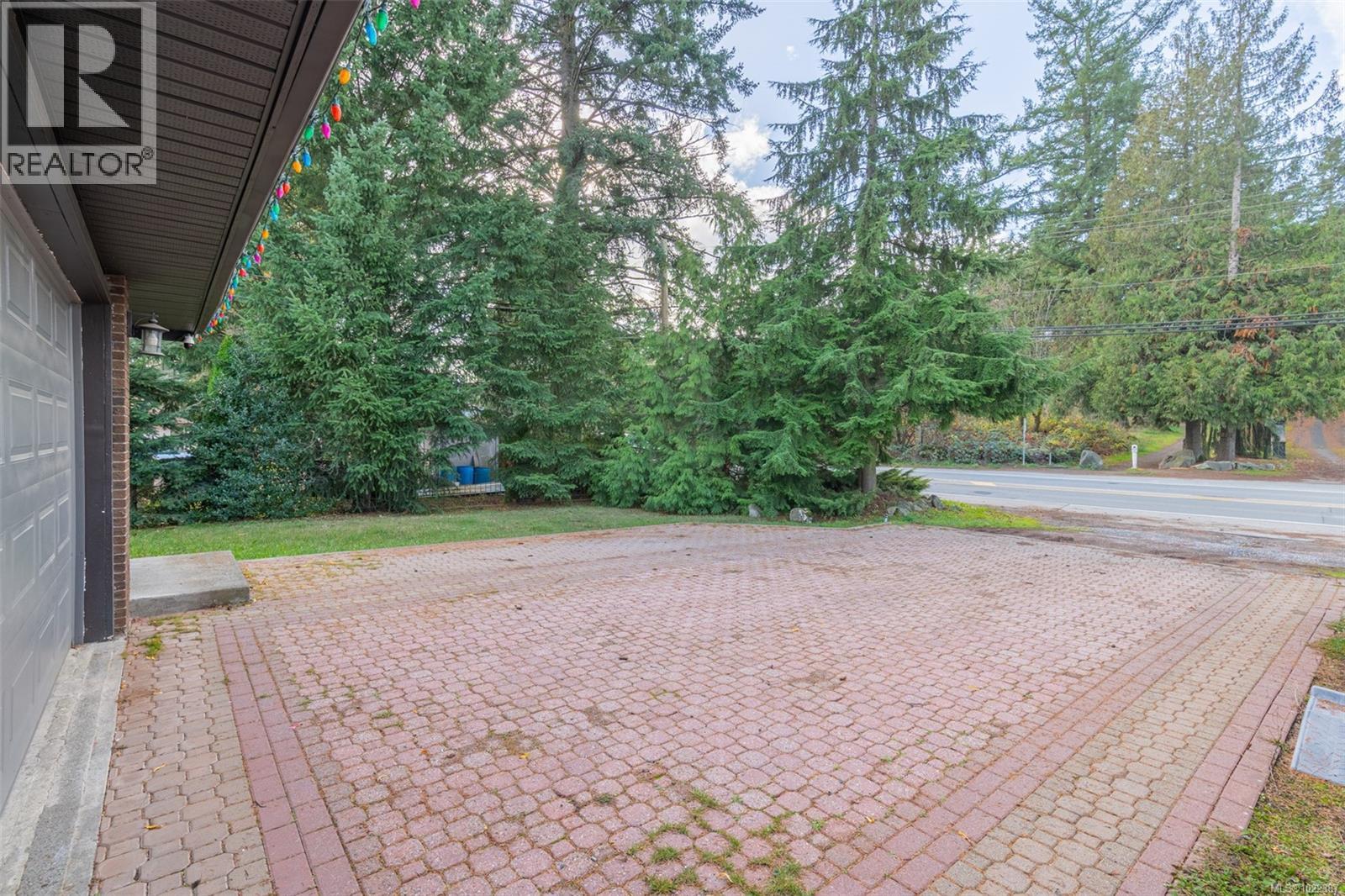 2275 Millstream Rd, Langford