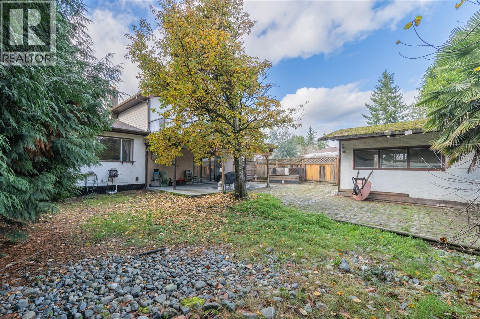 2275 Millstream Rd, Langford