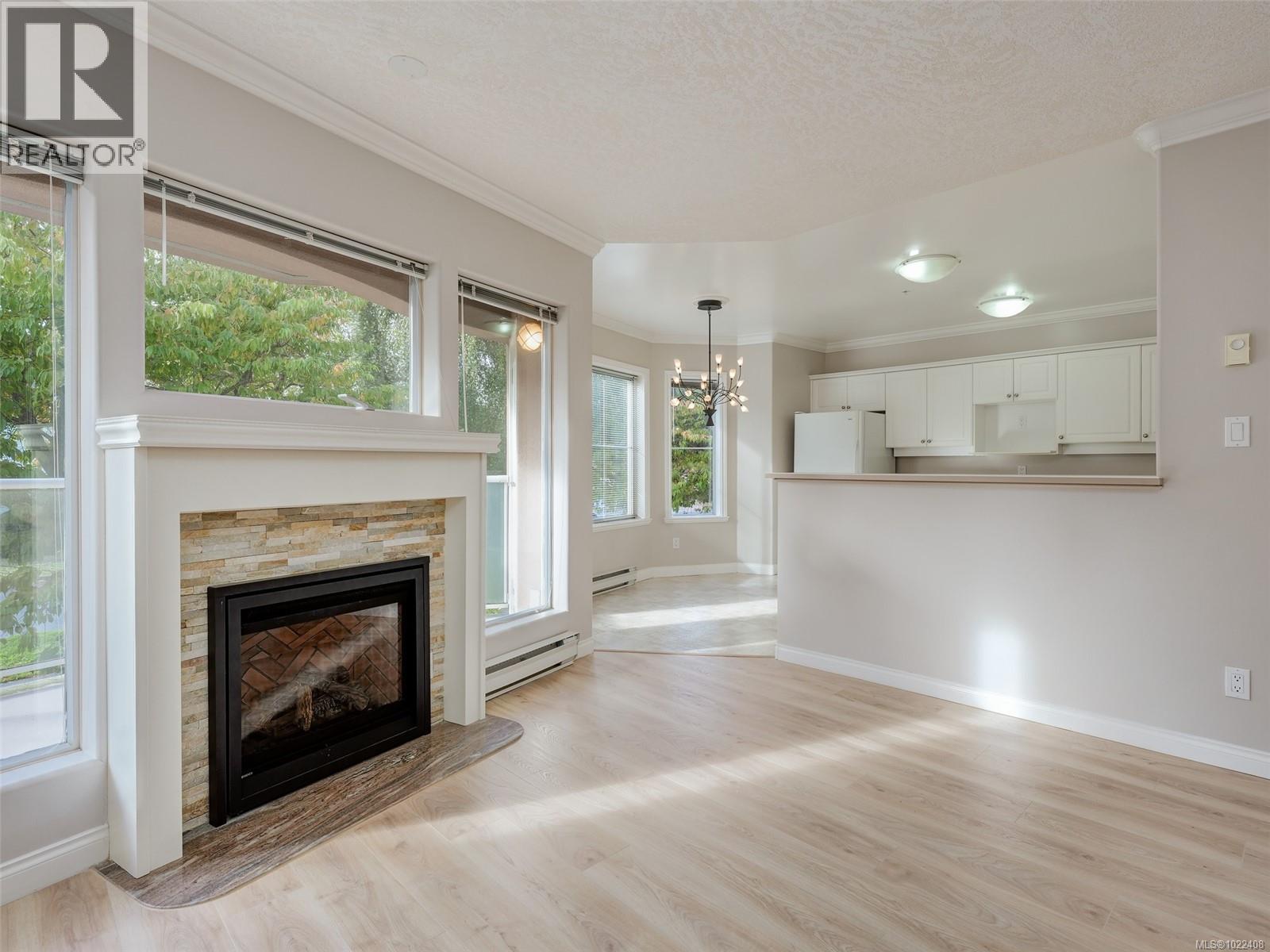 121 405 Quebec St, Victoria