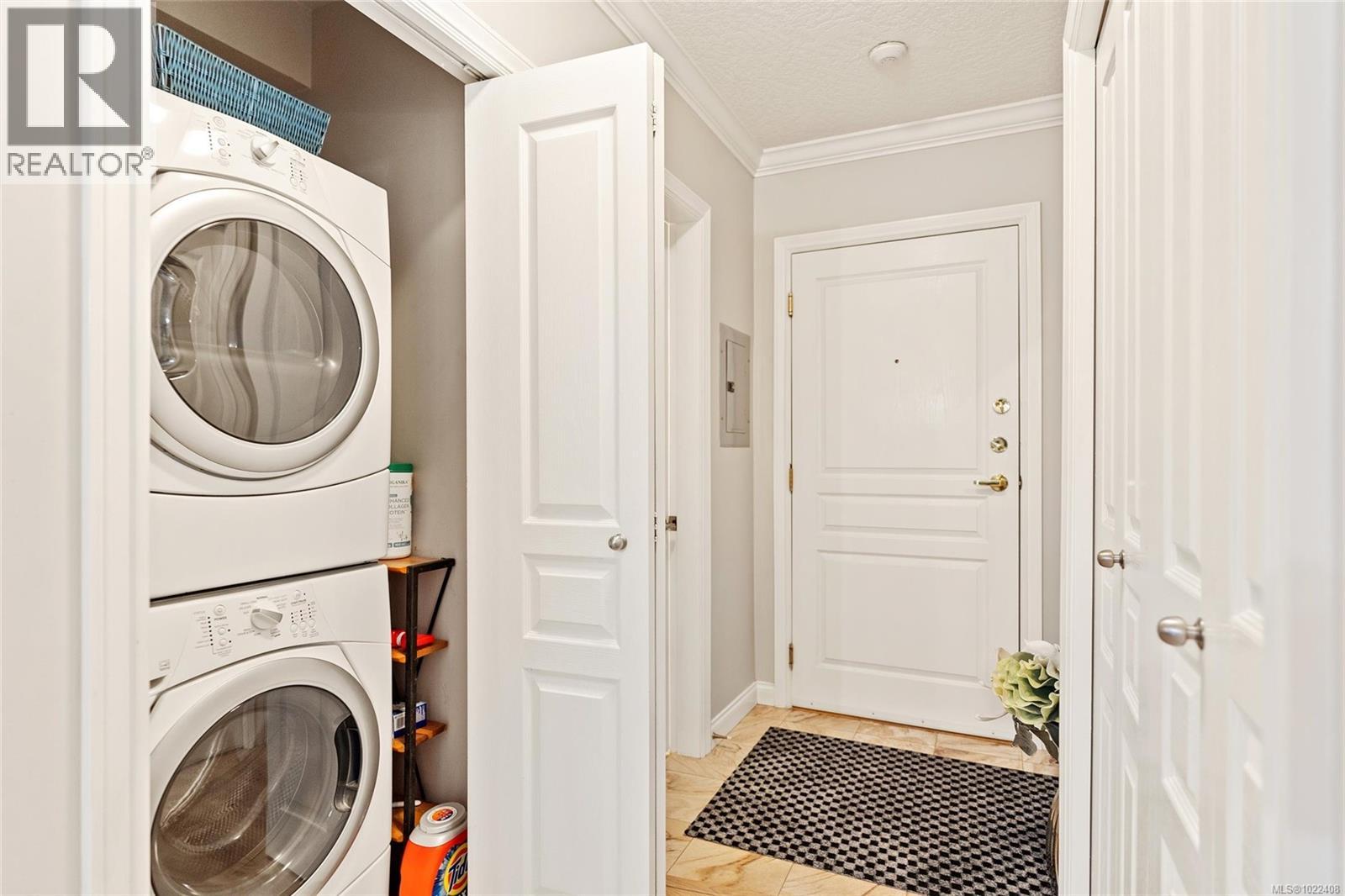 121 405 Quebec St, Victoria