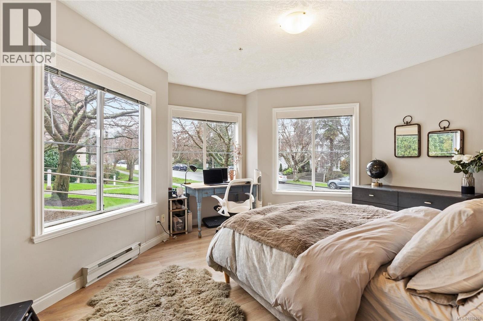 121 405 Quebec St, Victoria