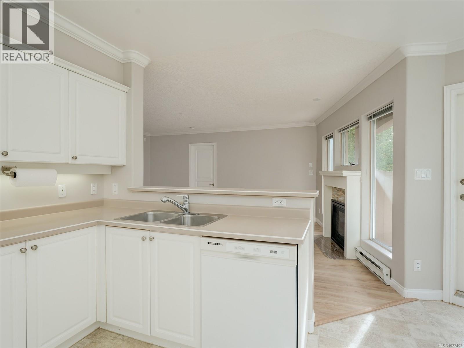 121 405 Quebec St, Victoria