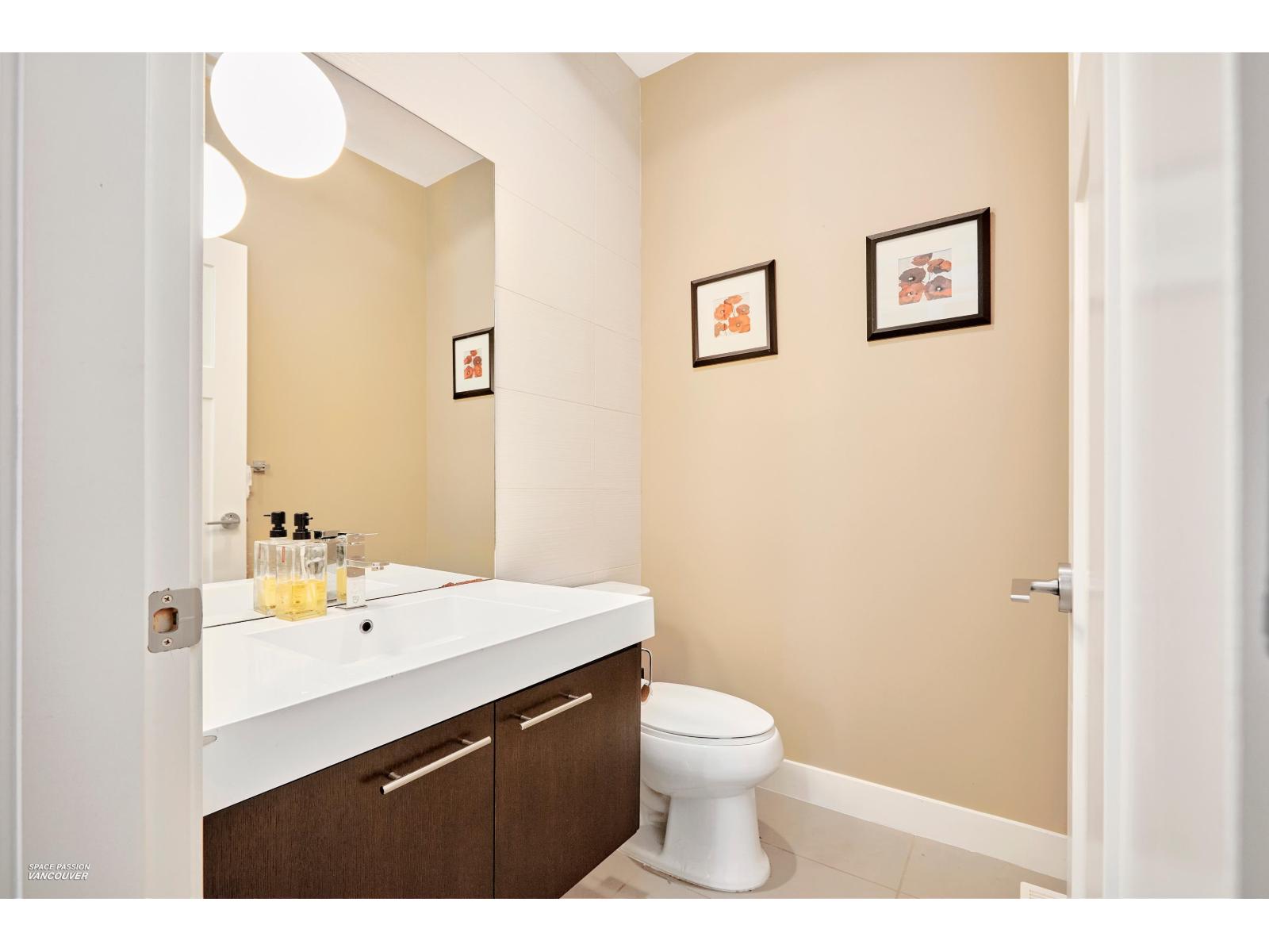 41 15977 26 AVENUE, Surrey