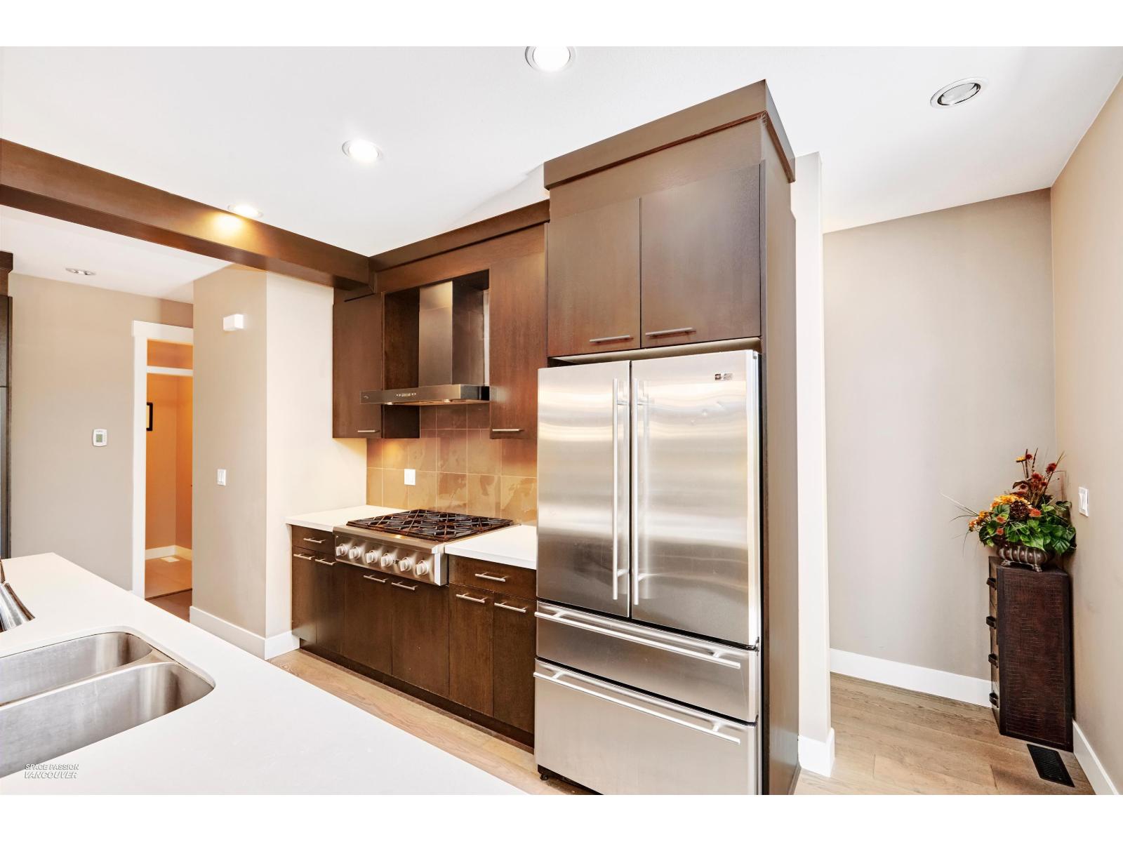 41 15977 26 AVENUE, Surrey