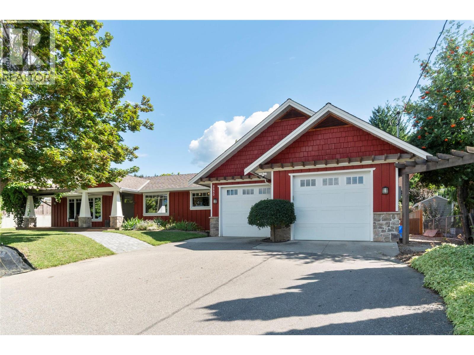  2230 28 Street Northeast, Salmon Arm