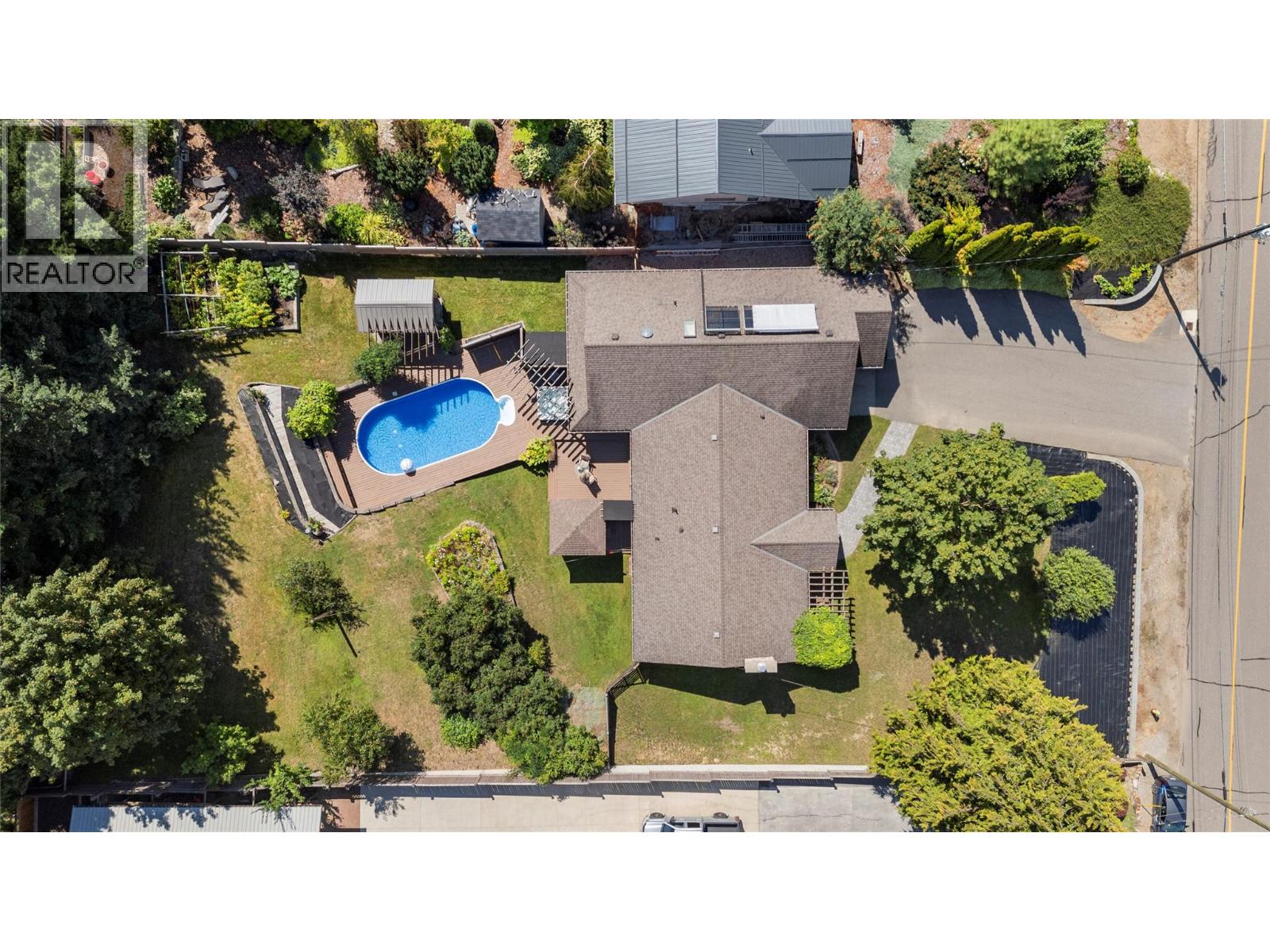  2230 28 Street Northeast, Salmon Arm