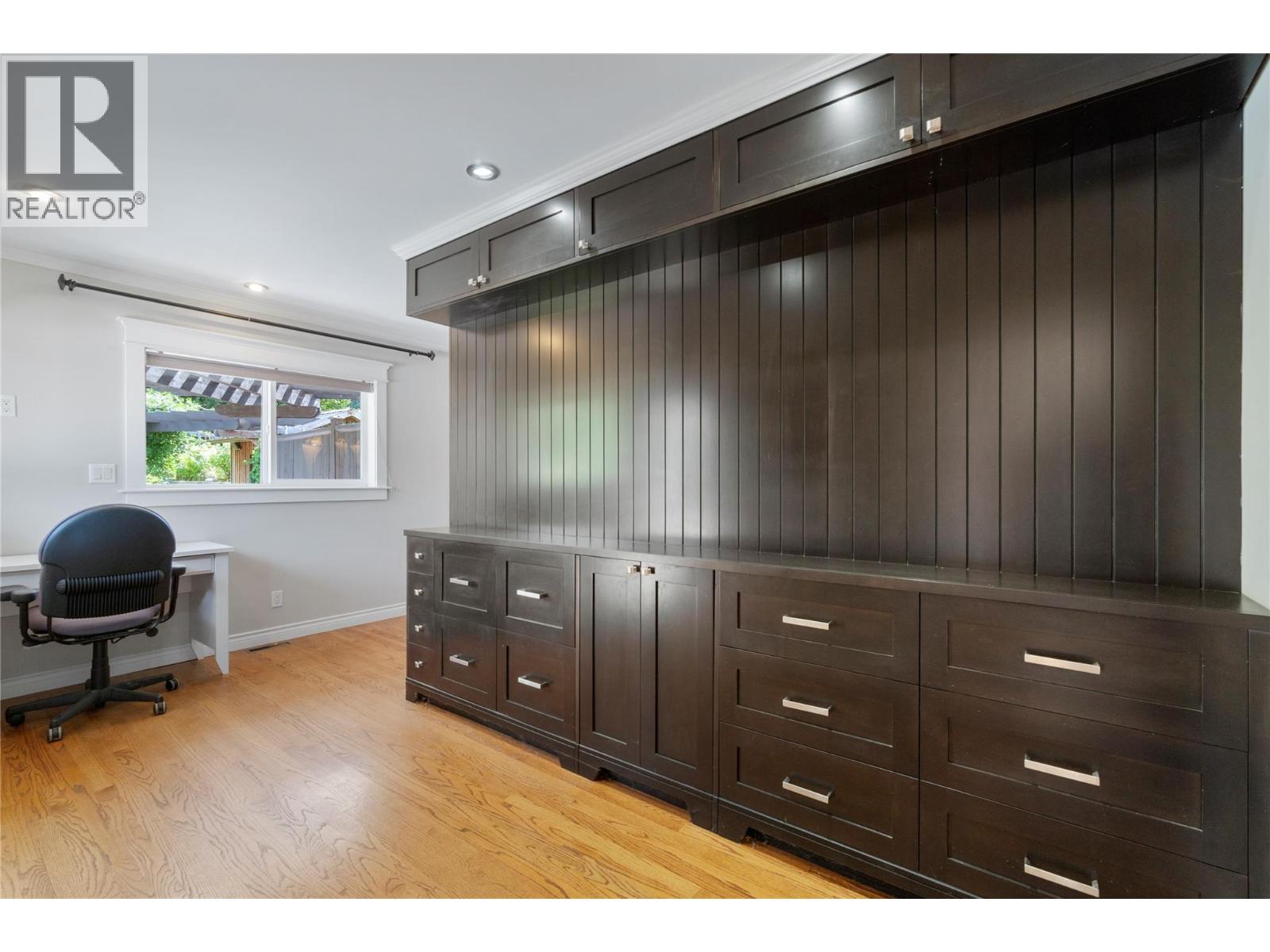  2230 28 Street Northeast, Salmon Arm