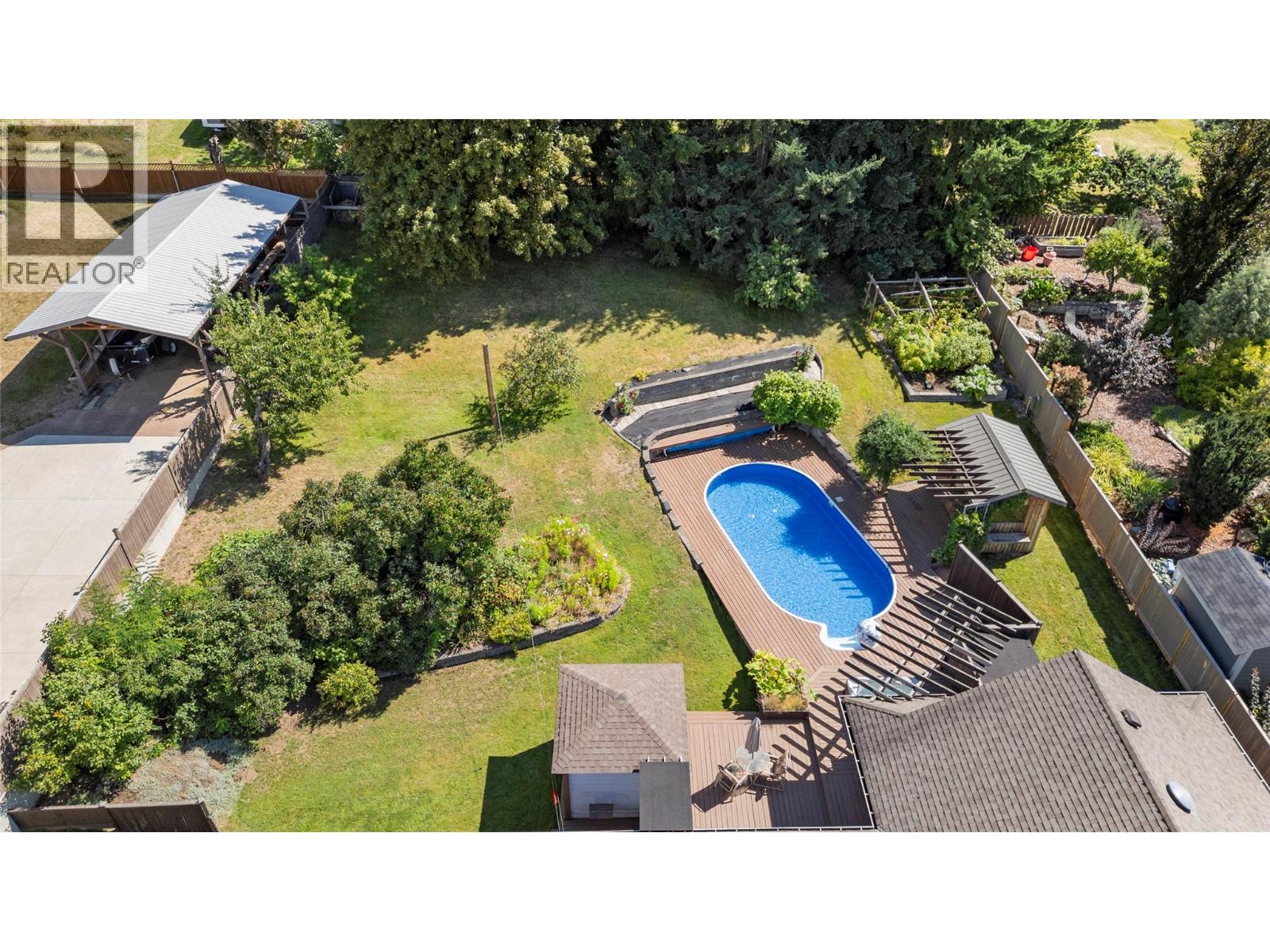  2230 28 Street Northeast, Salmon Arm