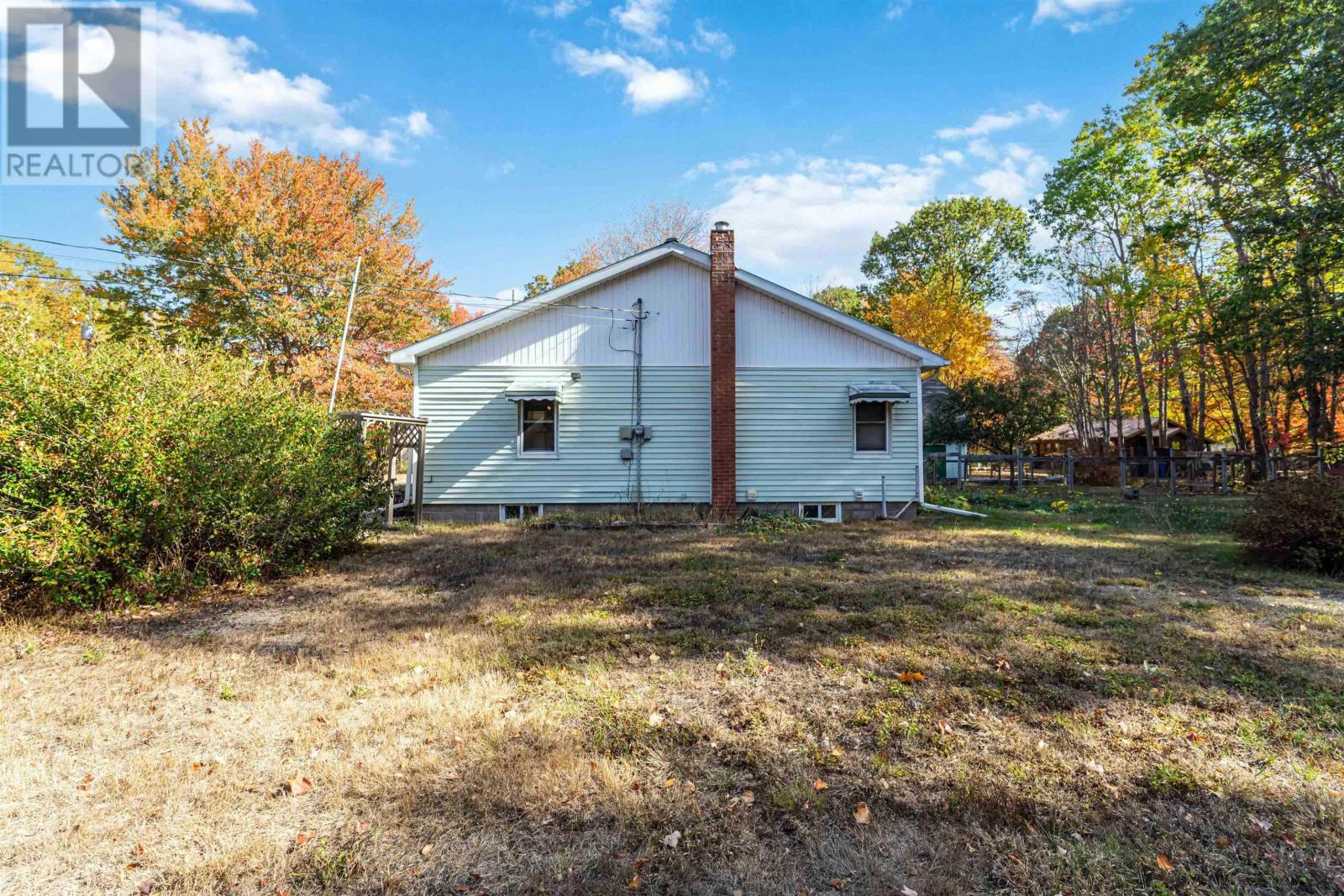 Property 36 of 39 of 26 Pleasant Street