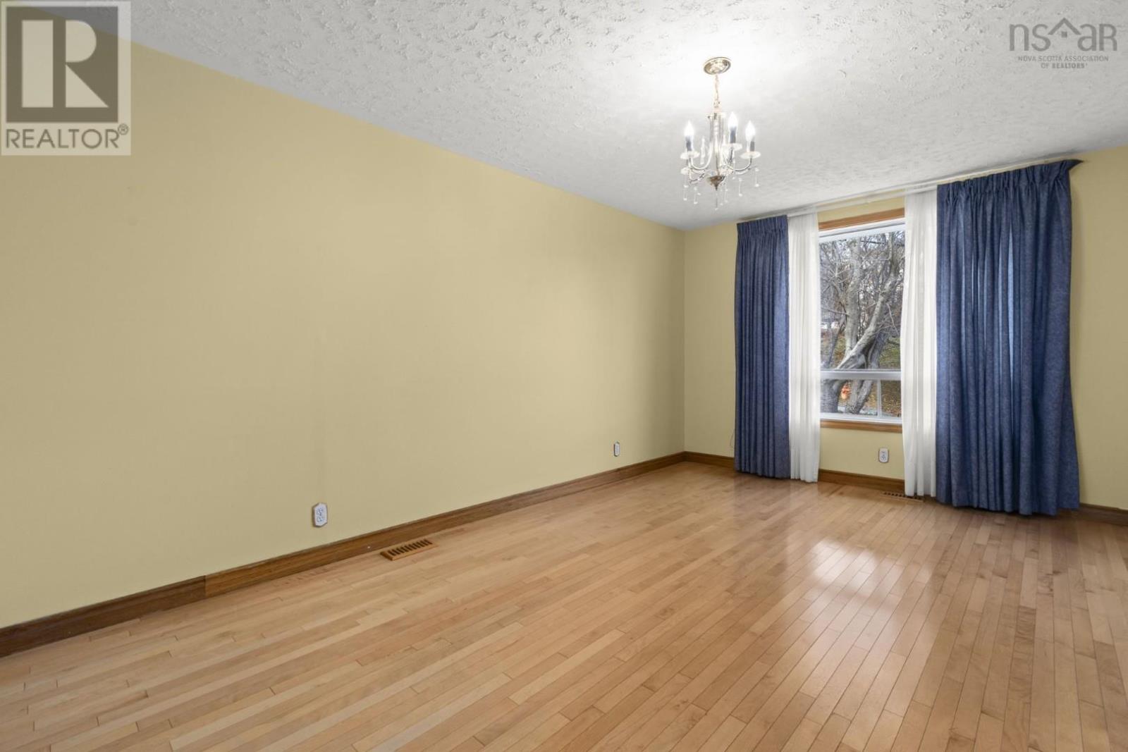 Property 9 of 50 of 50 Forest Hill Drive