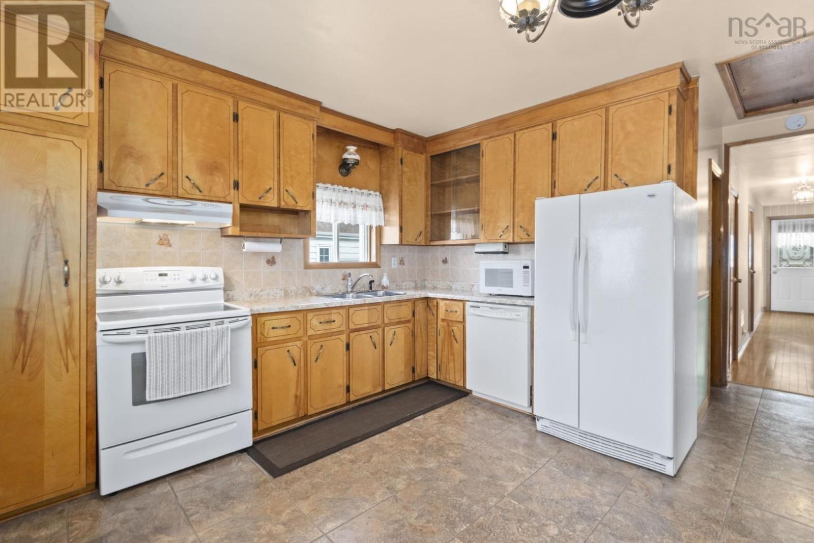 Property 5 of 50 of 50 Forest Hill Drive