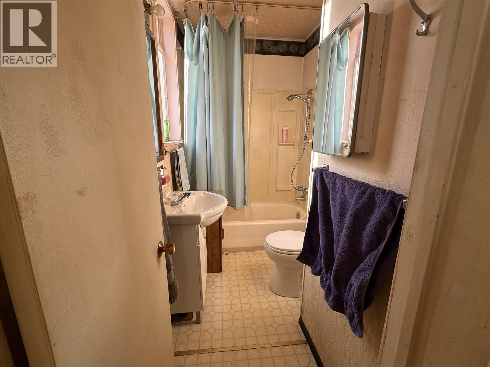 5797 IRENE Street, Hedley