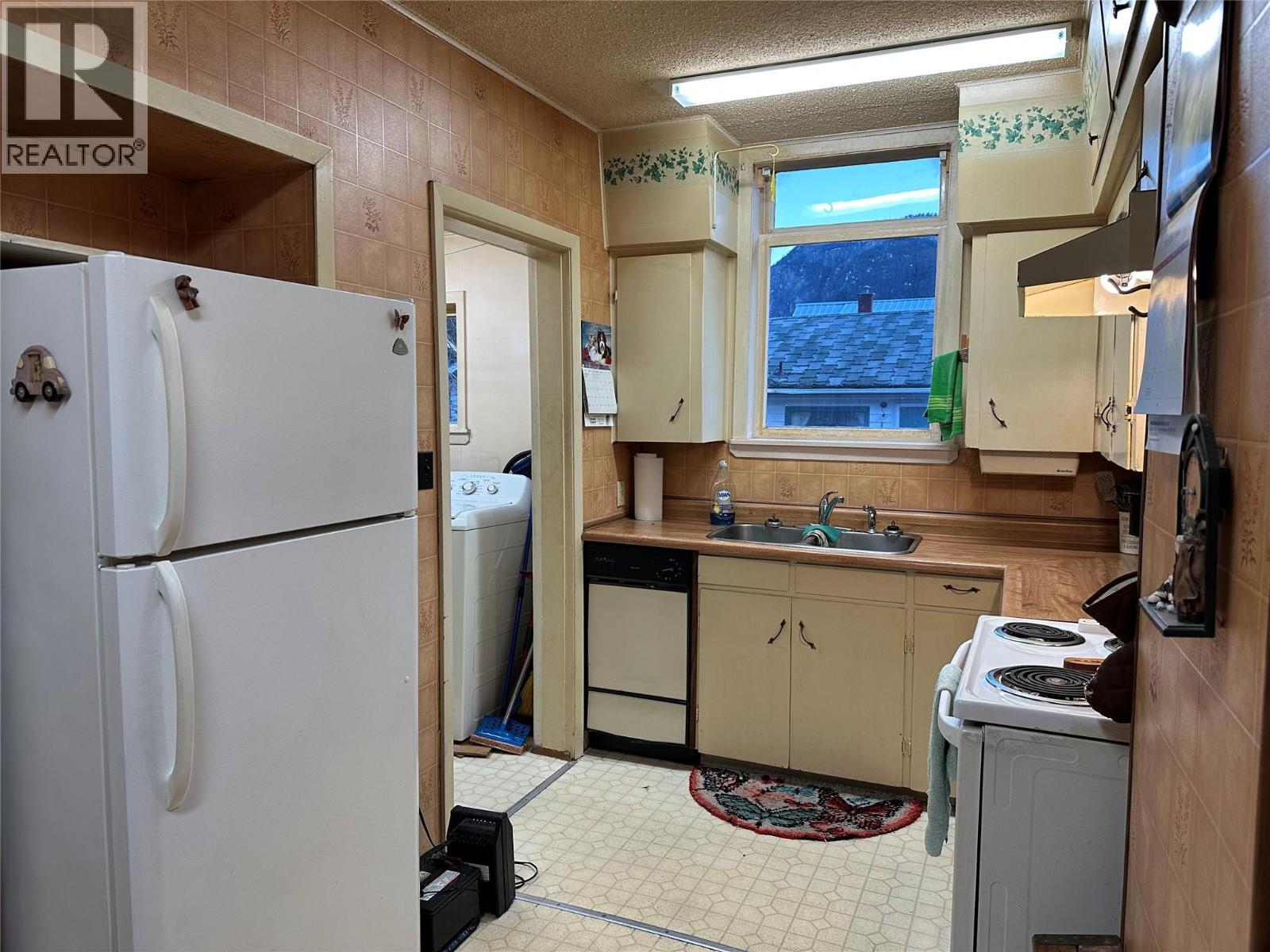 5797 IRENE Street, Hedley