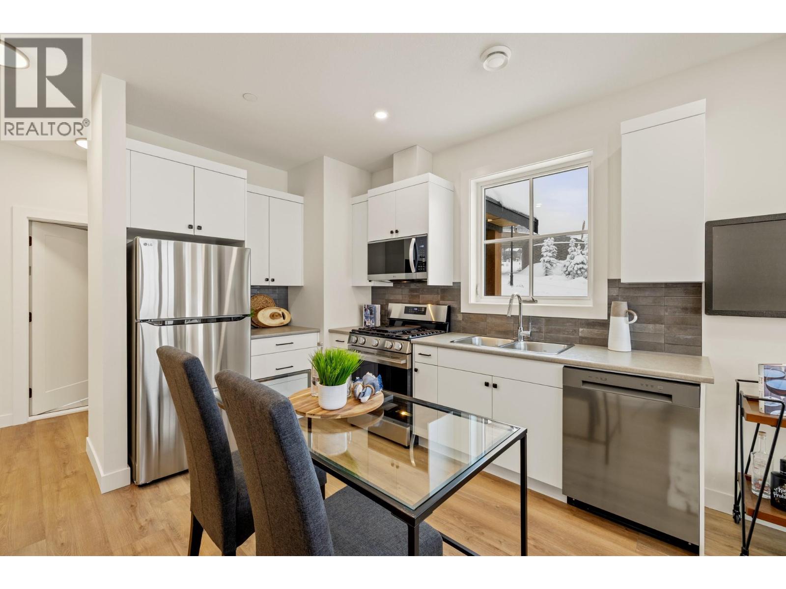 89 255 Feathertop Way, Big White