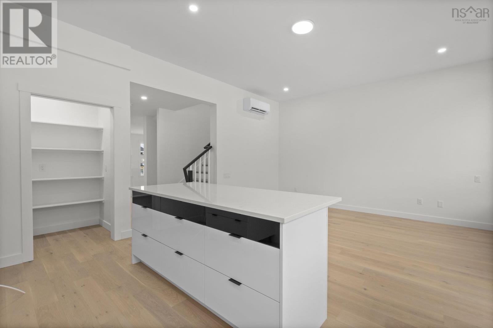 Property 17 of 41 of 202 Brunello Boulevard