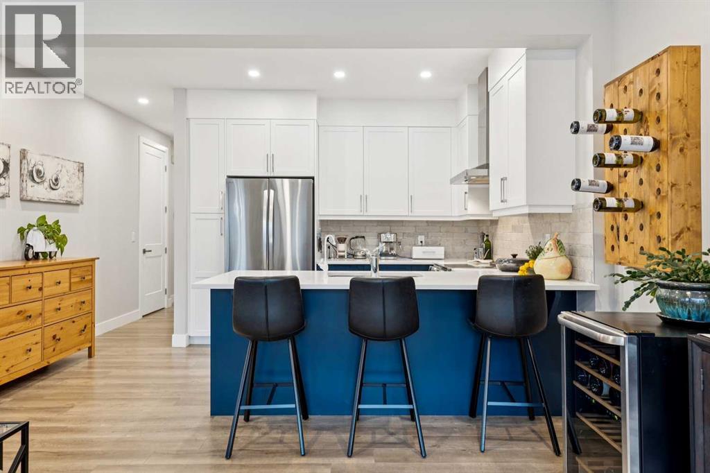 Single Family House for Sale in  Crestridge Common SW Crestmont Calgary 